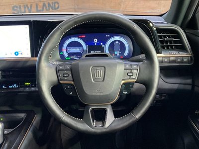 2024 Toyota CROWN SPORT photo 11