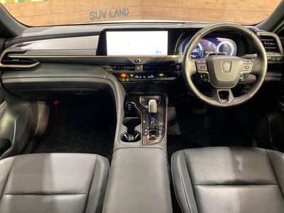 2024 Toyota CROWN SPORT photo 2