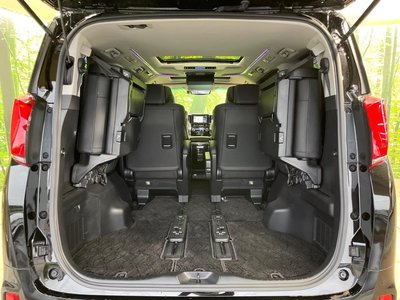2023 Toyota ALPHARD — фото 21