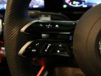 2025 Mercedes-BENZ GLA thumbnail 17