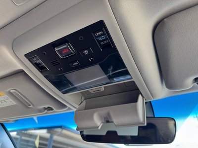 2015 Lexus LX — фото 30