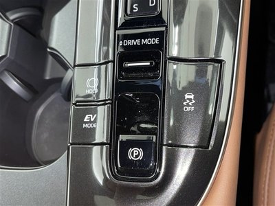 2025 Toyota CROWN ESTATE thumbnail 19
