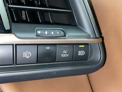 2025 Toyota CROWN ESTATE thumbnail 21