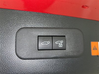 2025 Toyota CROWN ESTATE thumbnail 34
