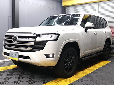 2024 Toyota LAND CRUISER 300 photo 7