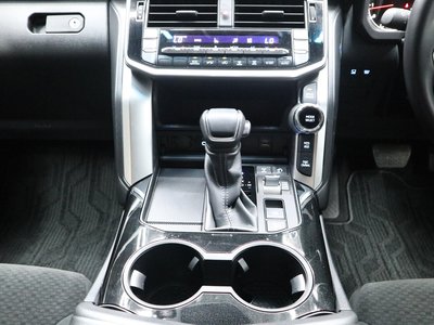 2024 Toyota LAND CRUISER 300 thumbnail 66