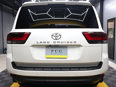 2024 Toyota LAND CRUISER 300 photo 10