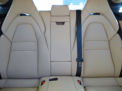 2022 Porsche PANAMERA thumbnail 21