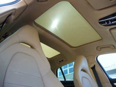 2022 Porsche PANAMERA thumbnail 22