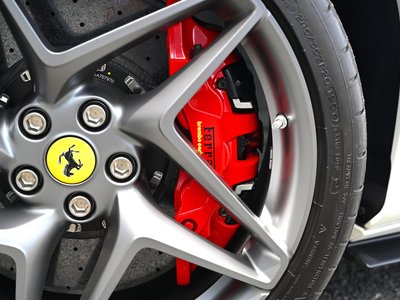 2023 Ferrari F8 SPIDER — фото 16