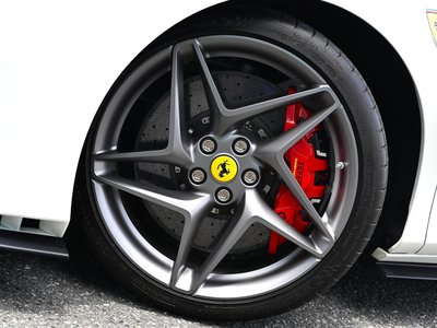 2023 Ferrari F8 SPIDER — фото 10