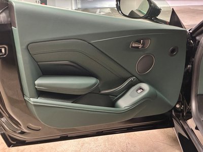 2024 Aston Martin VANTAGE thumbnail 82