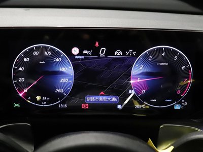 2026 Mercedes-BENZ GLB — миниатюра 30