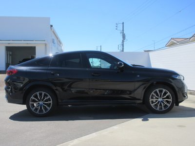 صورة 16 لـ 2025 BMW X6