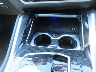 صورة مصغرة 30 لـ 2025 BMW X6