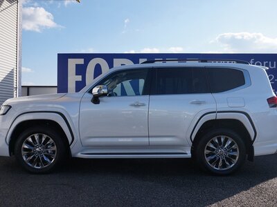 2022 Toyota LAND CRUISER 300 — фото 7