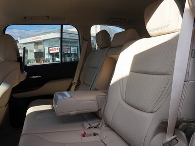 2022 Toyota LAND CRUISER 300 — фото 23