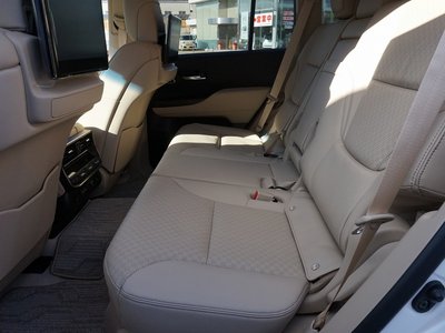 2022 Toyota LAND CRUISER 300 — фото 22