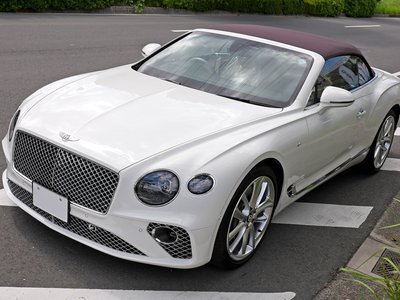 صورة 1 لـ 2023 Bentley CONTINENTAL