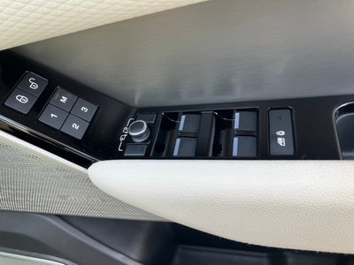 2019 LAND Rover RANGE ROVER VELAR photo 12