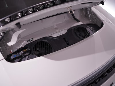 2025 Porsche 911 — миниатюра 8