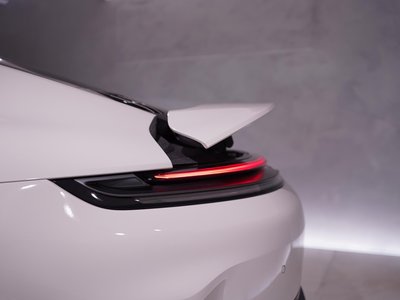 2025 Porsche 911 — миниатюра 13