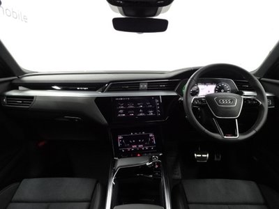 2025 AUDI Q8 SPORTBACK E-TRON photo 4