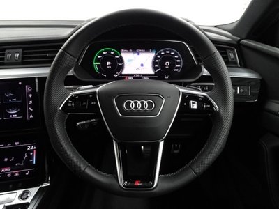 2025 AUDI Q8 SPORTBACK E-TRON thumbnail 17