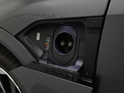 2025 AUDI Q8 SPORTBACK E-TRON photo 12
