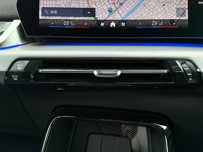 2026 BMW IX1 thumbnail 38