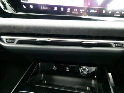 صورة 28 لـ 2025 AUDI A5 AVANT