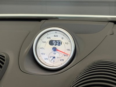 2018 Porsche 718 thumbnail 20