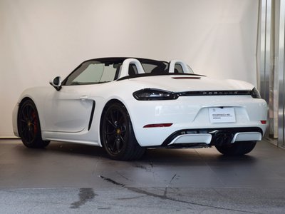 2018 Porsche 718 photo 6