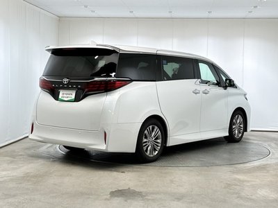 صورة 6 لـ 2025 Toyota ALPHARD