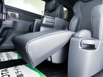 صورة 14 لـ 2025 Toyota ALPHARD