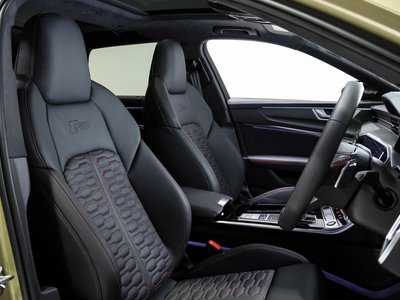 صورة مصغرة 33 لـ 2024 AUDI RS6 AVANT