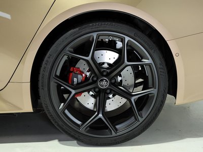 2024 AUDI RS6 AVANT 照片 10