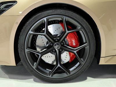 2024 AUDI RS6 AVANT 照片 9