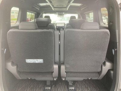 صورة 44 لـ 2024 Toyota ALPHARD