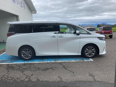 صورة 63 لـ 2024 Toyota ALPHARD