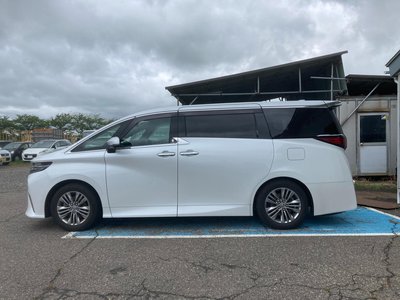 صورة 60 لـ 2024 Toyota ALPHARD
