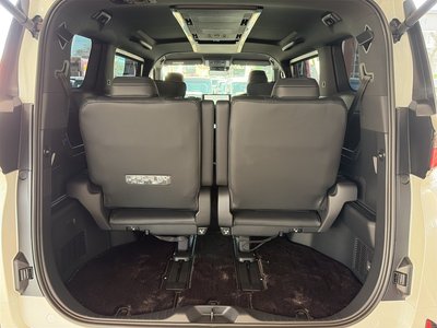 صورة 58 لـ 2025 Toyota VELLFIRE