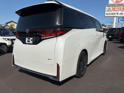 صورة 13 لـ 2025 Toyota VELLFIRE