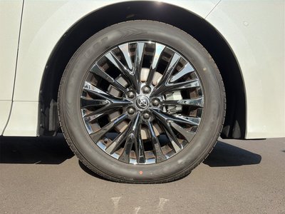 صورة 64 لـ 2025 Toyota VELLFIRE