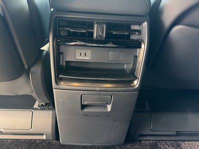 صورة 46 لـ 2025 Toyota VELLFIRE