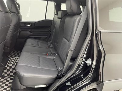 صورة 20 لـ 2024 Toyota LAND CRUISER 250
