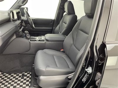صورة 18 لـ 2024 Toyota LAND CRUISER 250