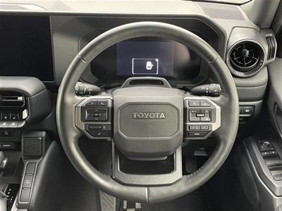 صورة 38 لـ 2024 Toyota LAND CRUISER 250