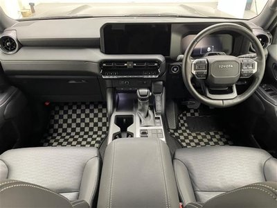 صورة 13 لـ 2024 Toyota LAND CRUISER 250