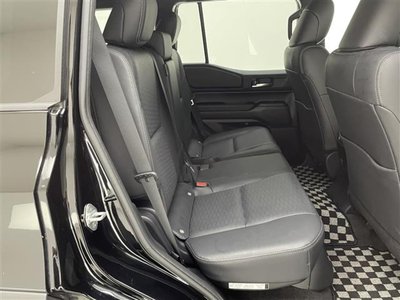 صورة 19 لـ 2024 Toyota LAND CRUISER 250